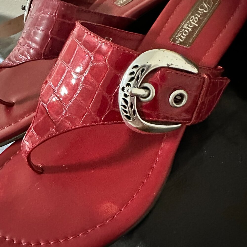 Brighton Lark Red Sandals - Picture 3 of 6